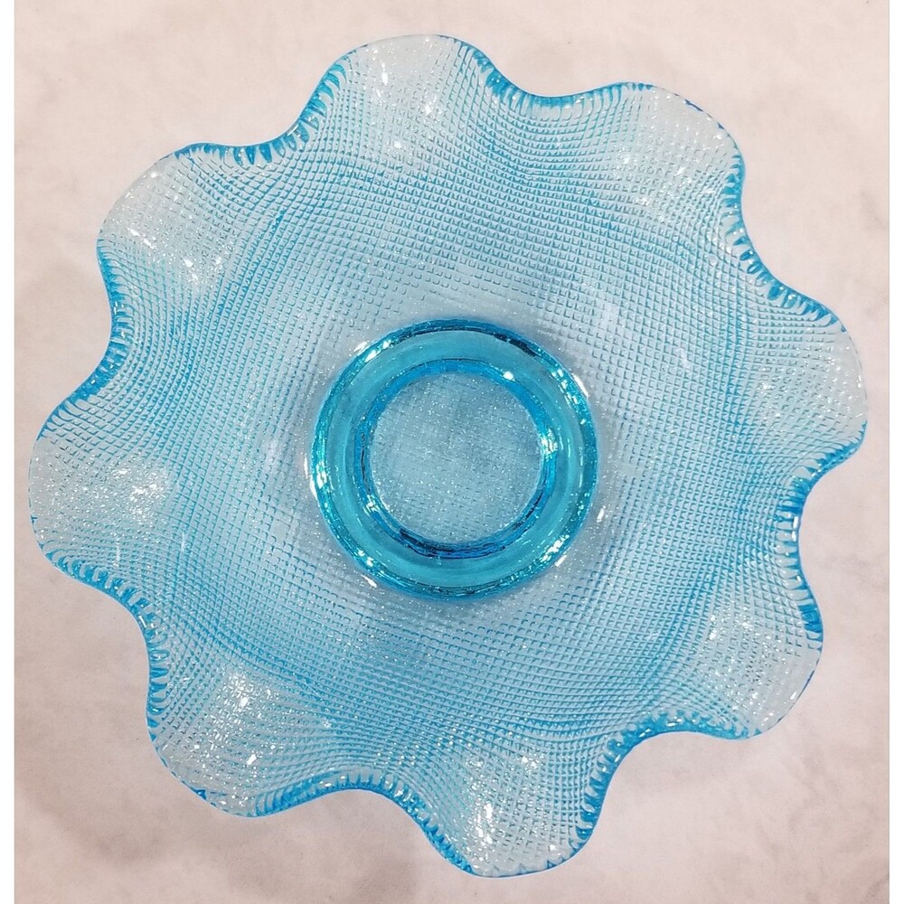 Vintage Colony Glass blue ruffled-edge waffle dessert bowl in aqua
